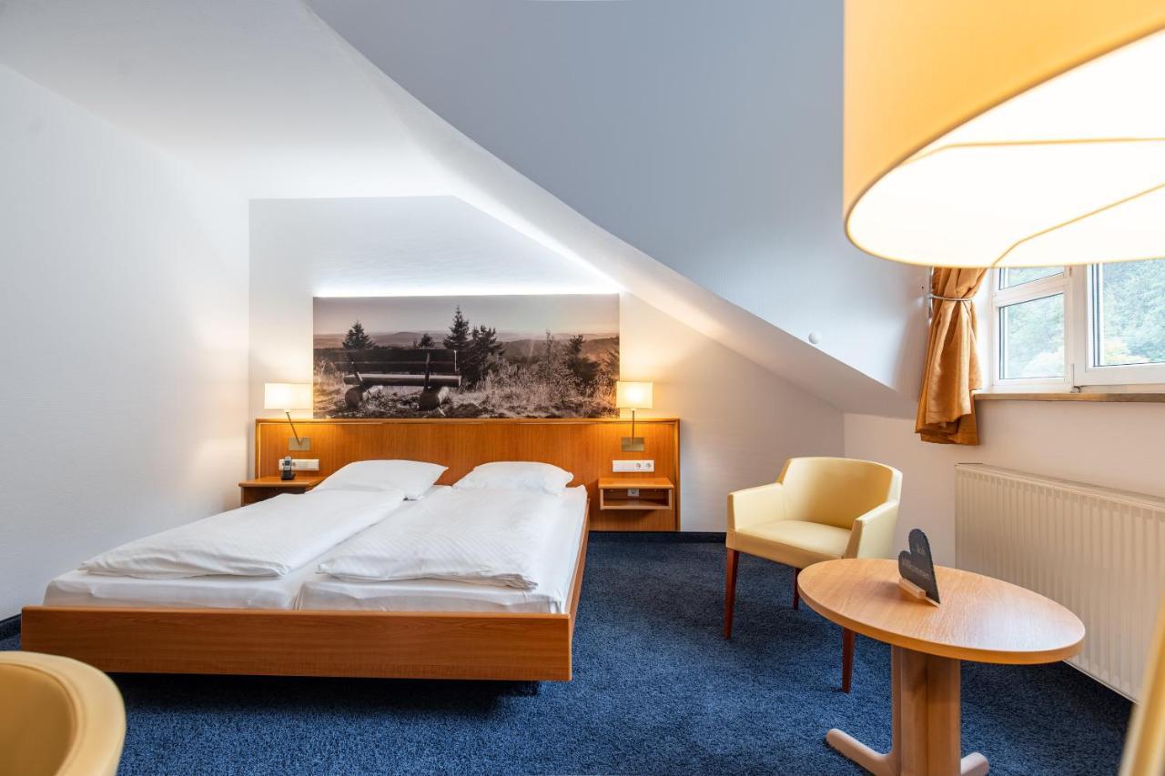 Hotel-Gasthof Huettensteinach ゾンネベルク エクステリア 写真