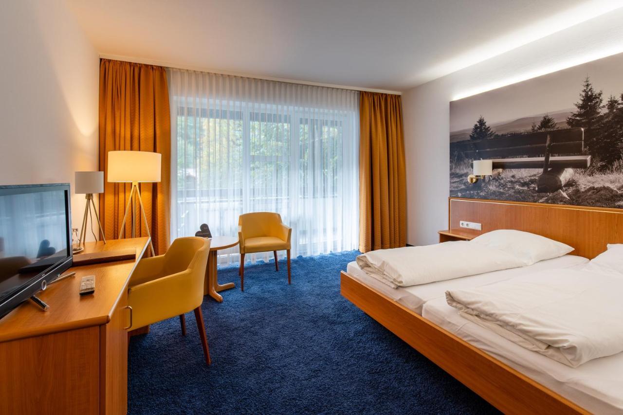 Hotel-Gasthof Huettensteinach ゾンネベルク エクステリア 写真