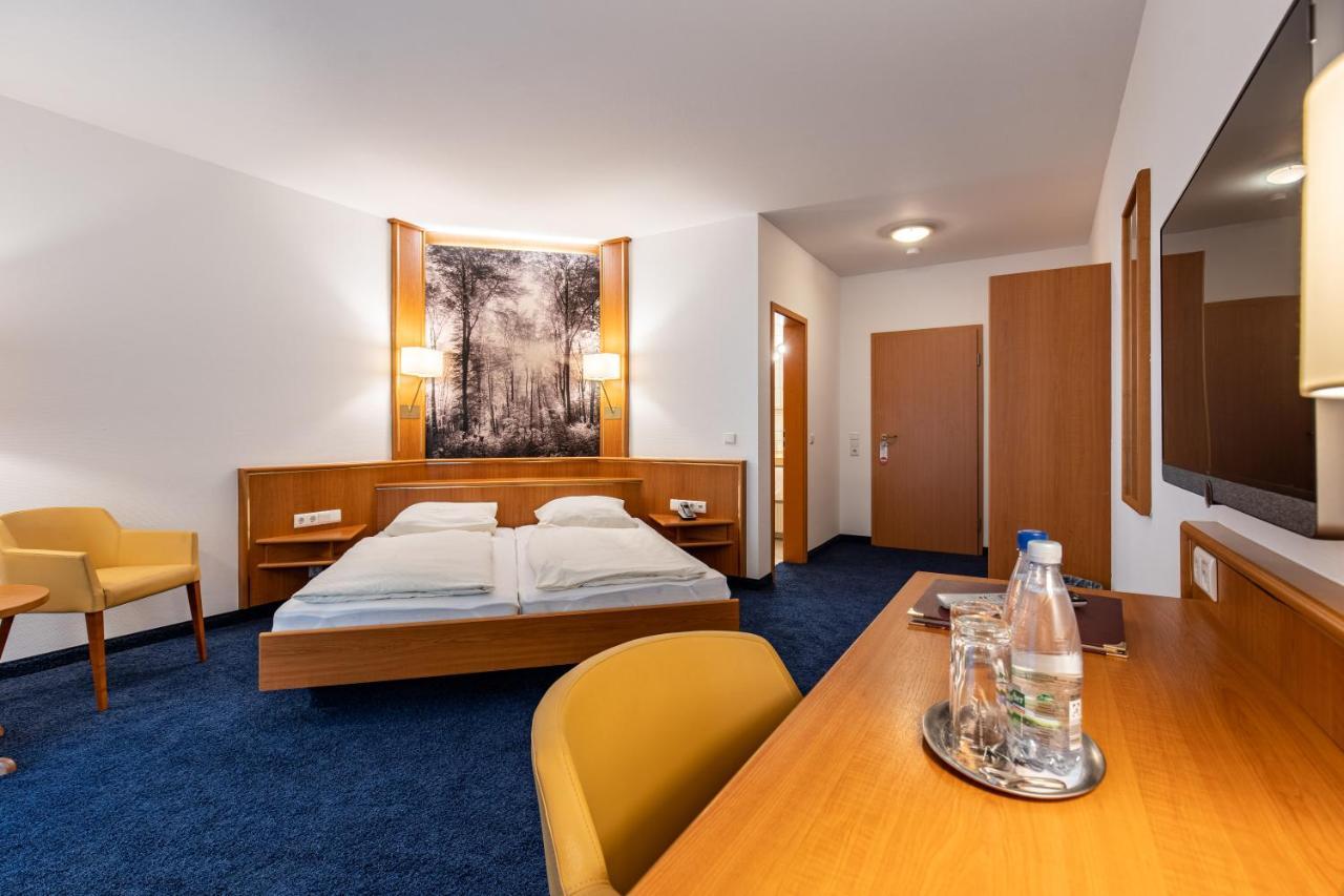 Hotel-Gasthof Huettensteinach ゾンネベルク エクステリア 写真