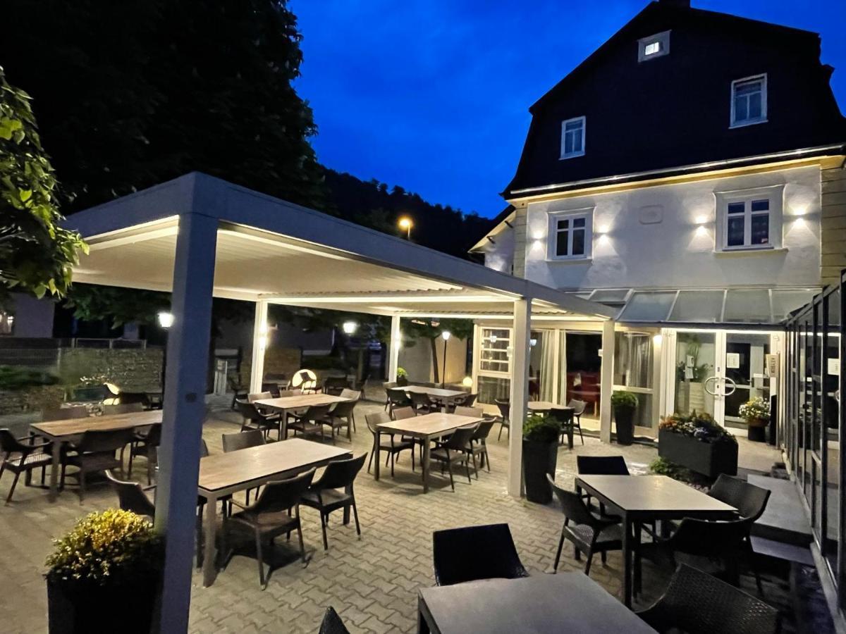 Hotel-Gasthof Huettensteinach ゾンネベルク エクステリア 写真