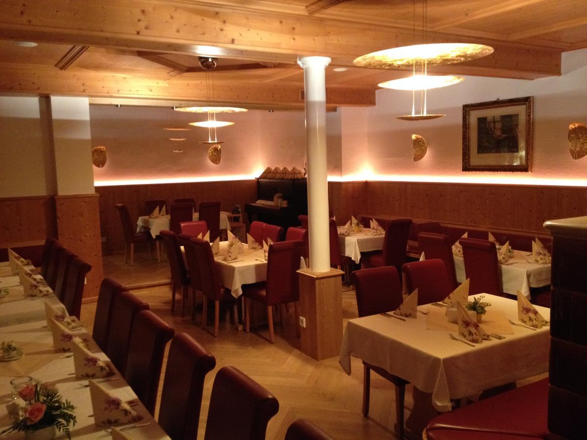 Hotel-Gasthof Huettensteinach ゾンネベルク エクステリア 写真