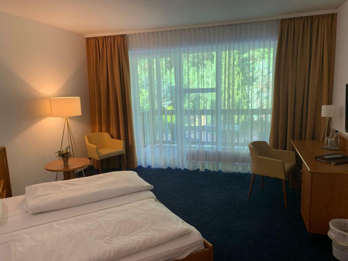 Hotel-Gasthof Huettensteinach ゾンネベルク エクステリア 写真