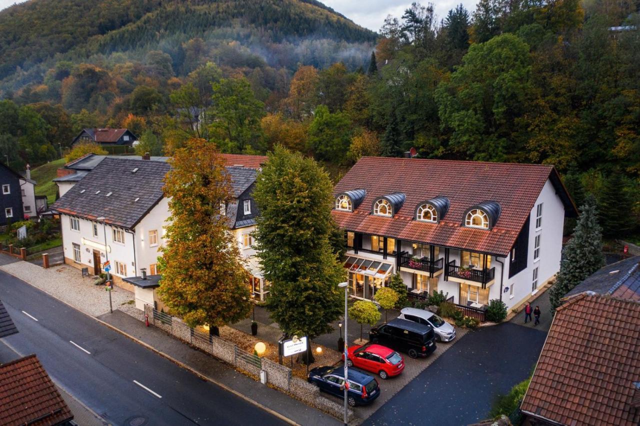 Hotel-Gasthof Huettensteinach ゾンネベルク エクステリア 写真